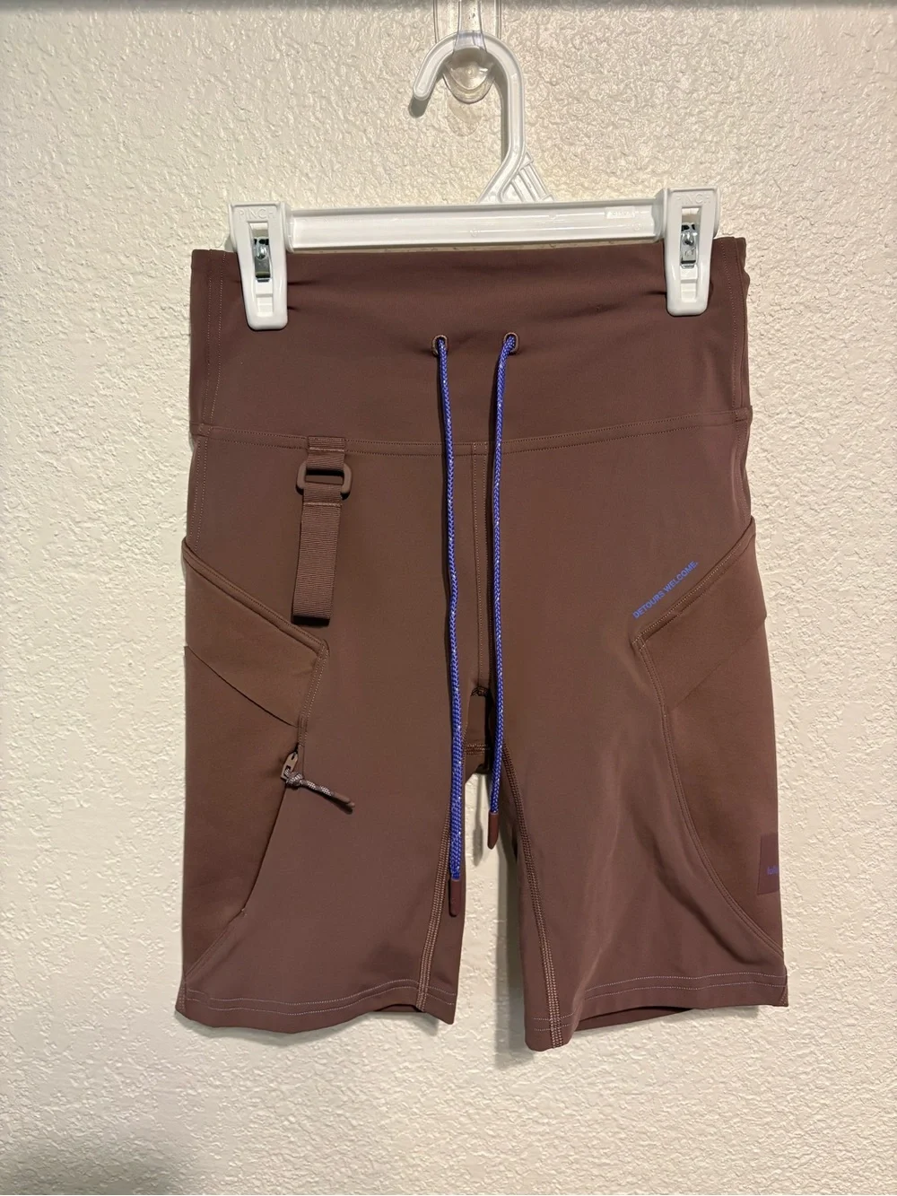 lululemon athletica Super-High Rise Hiking Shorts in Dark Oxide Size 4